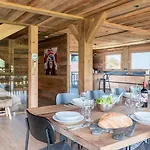Double M I Le Club Villa Combloux